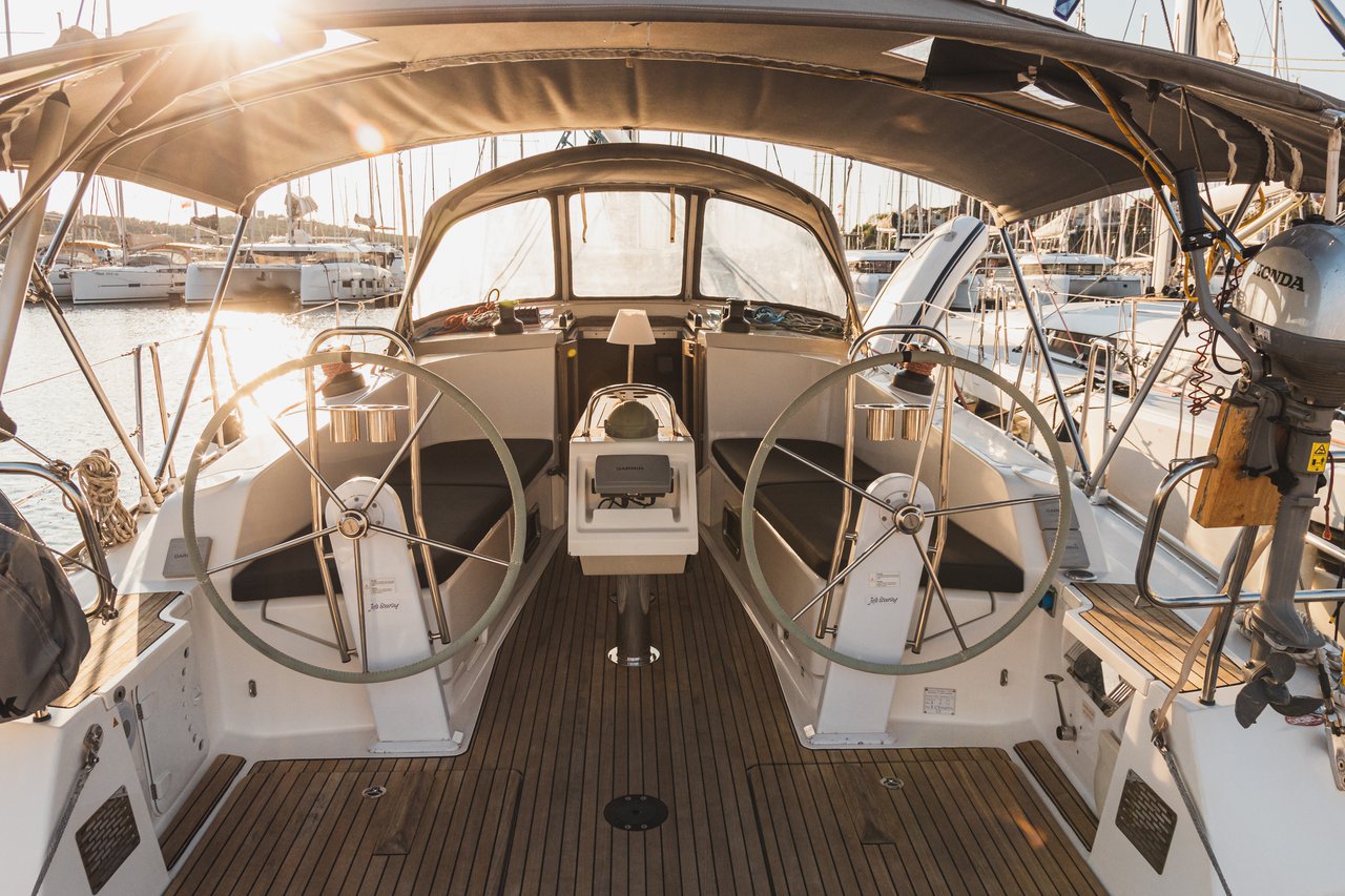 Photo #12 - Bavaria Cruiser 41 - 3 cab. (Astros) en Sibenik - 38380