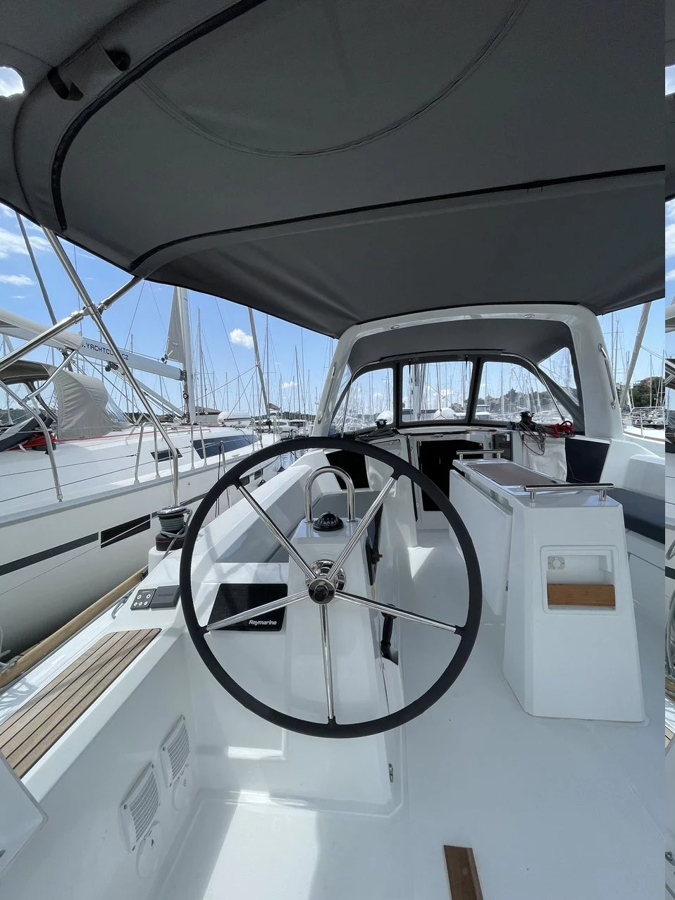 Oceanis 38.1 (Cocco)  - 3