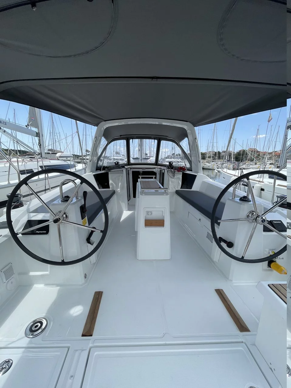 Oceanis 38.1 (Cocco)  - 4