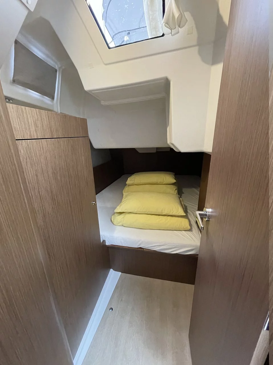 Oceanis 38.1 (Cocco)  - 15
