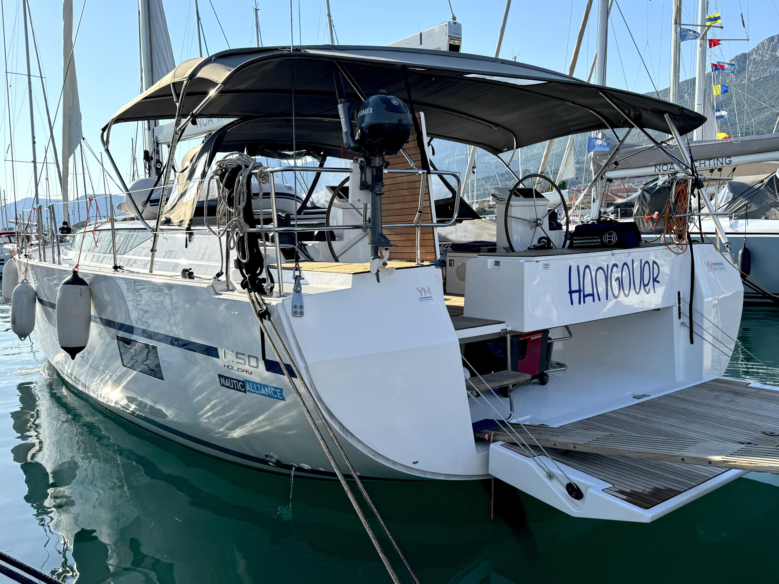 Bavaria C50 Holiday - 5 cab. — photo 6