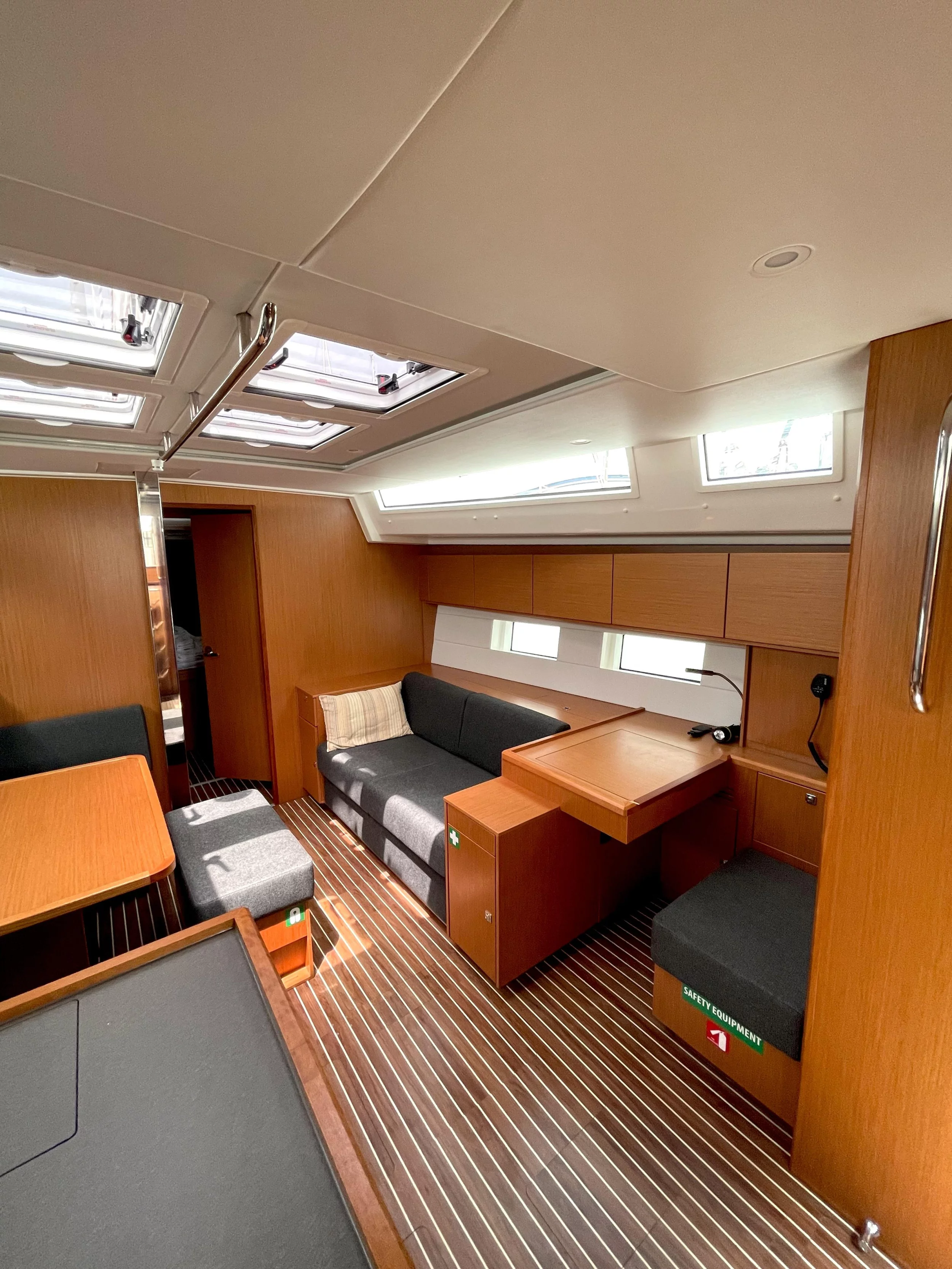 Bavaria C50 Holiday - 5 cab. (Hangover)  - 6