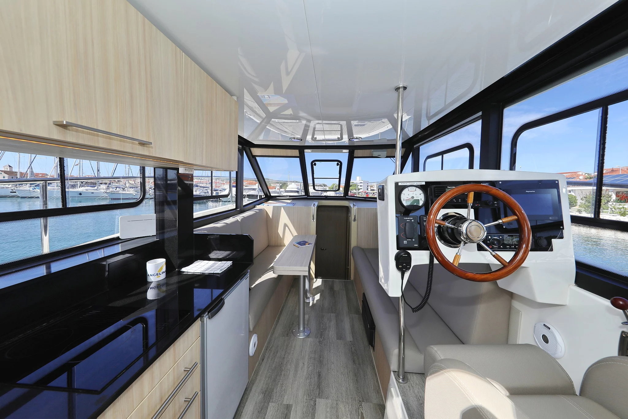 Futura 40 Grand Horizon (Batu)  - 12