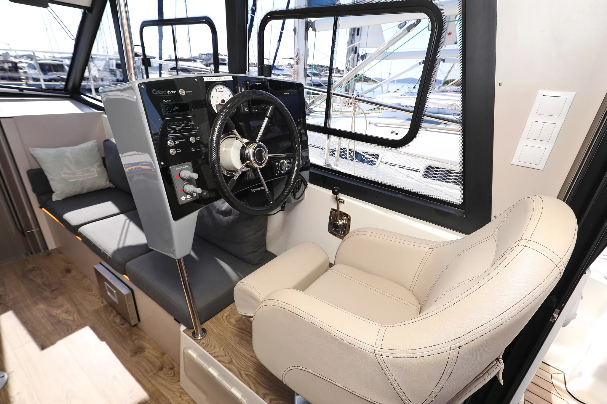 Futura 40 Grand Horizon (Muneca)  - 14