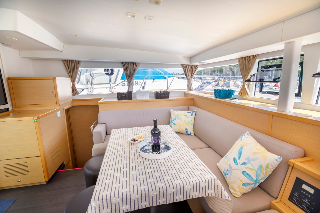 Photo #8 - Lagoon 400 S2 - 4 + 2 cab. (Second Wind) in Split - 38413