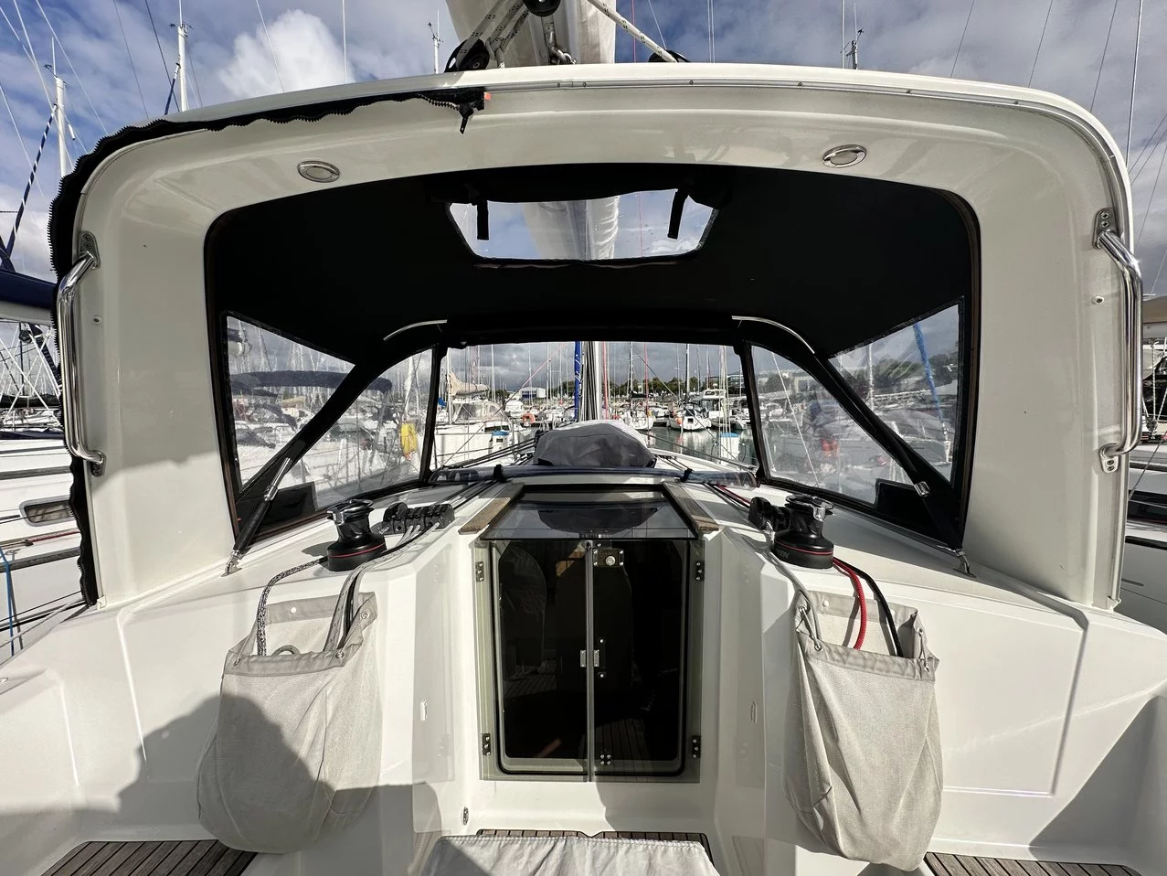 Oceanis 38.1 (Delfino)  - 5