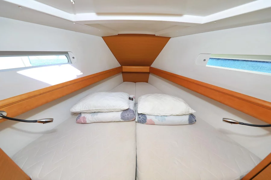 Sun Odyssey 449 (Canne Bleue)  - 15