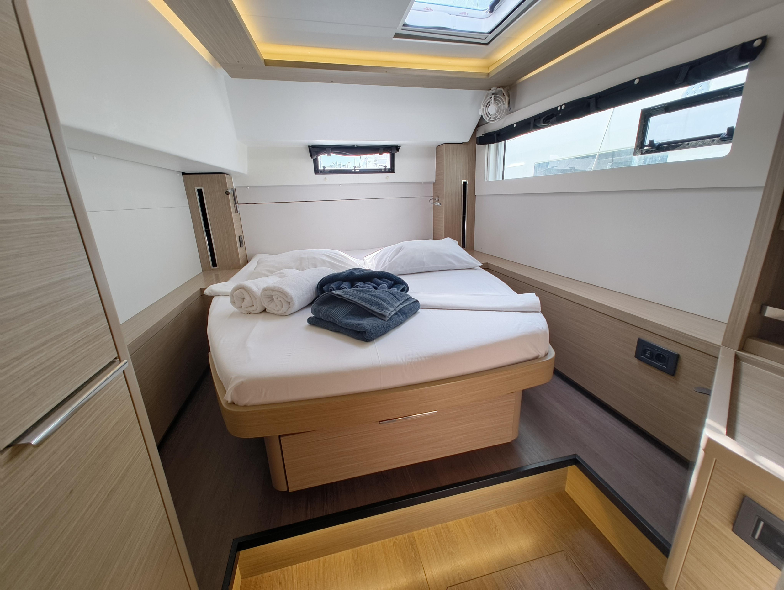 Lagoon 46 - 4 + 2 cab. — photo 9