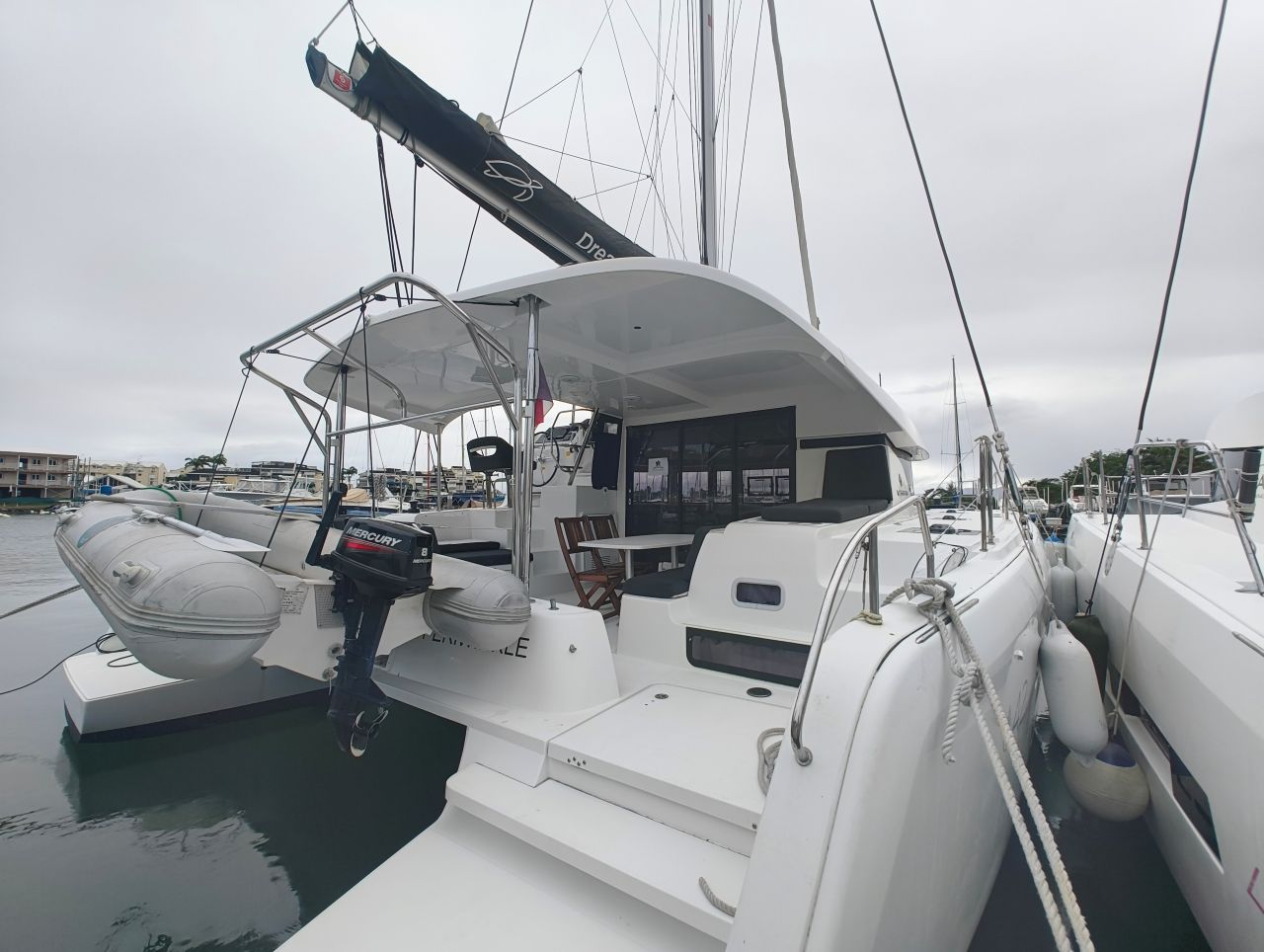 Lagoon 42 - 4 + 2 cab. — photo 3