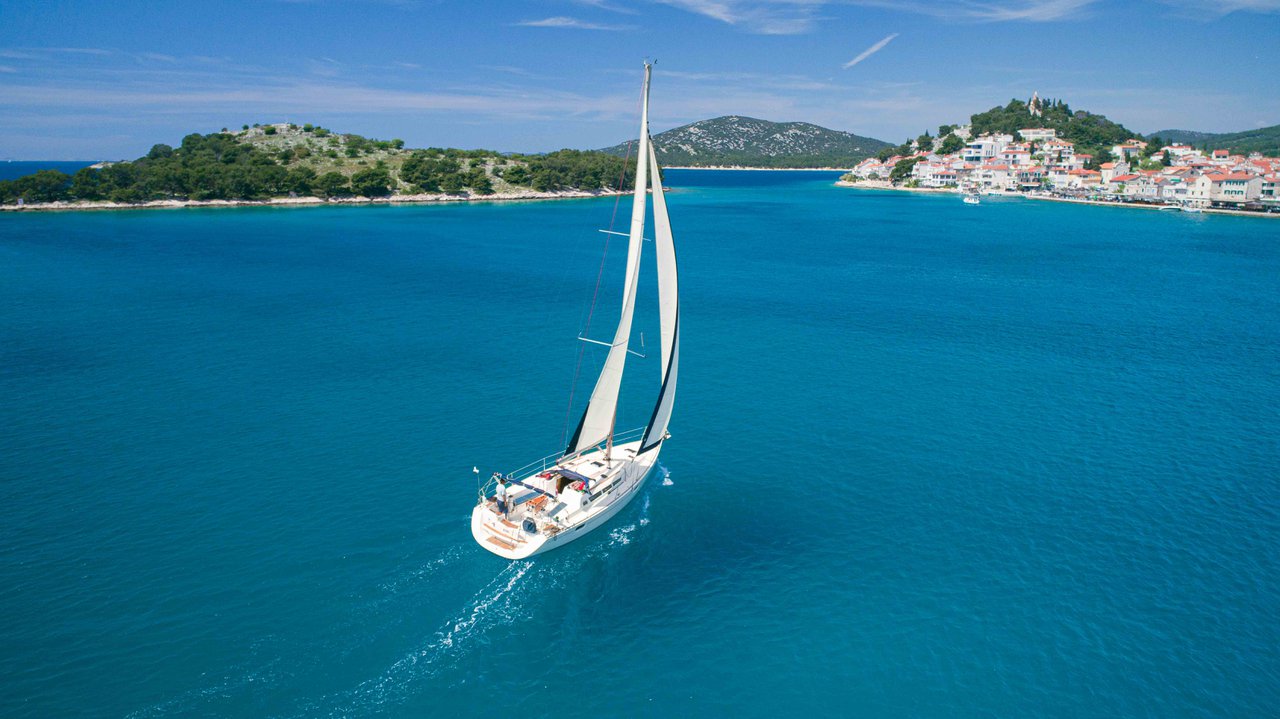 Photo #13 - Sun Odyssey 42i (Ema) in Tribunj - 38524
