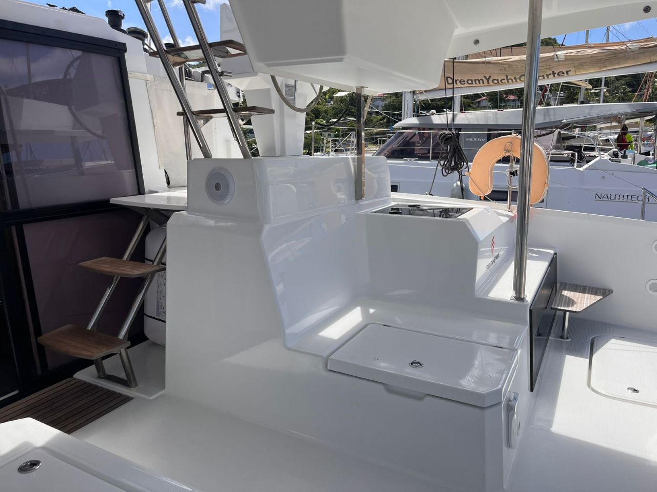 Fountaine Pajot Astrea 42 - 4 + 2 cab. — photo 6