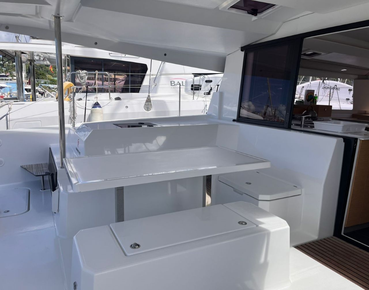 Fountaine Pajot Astrea 42 - 4 + 2 cab. — photo 7