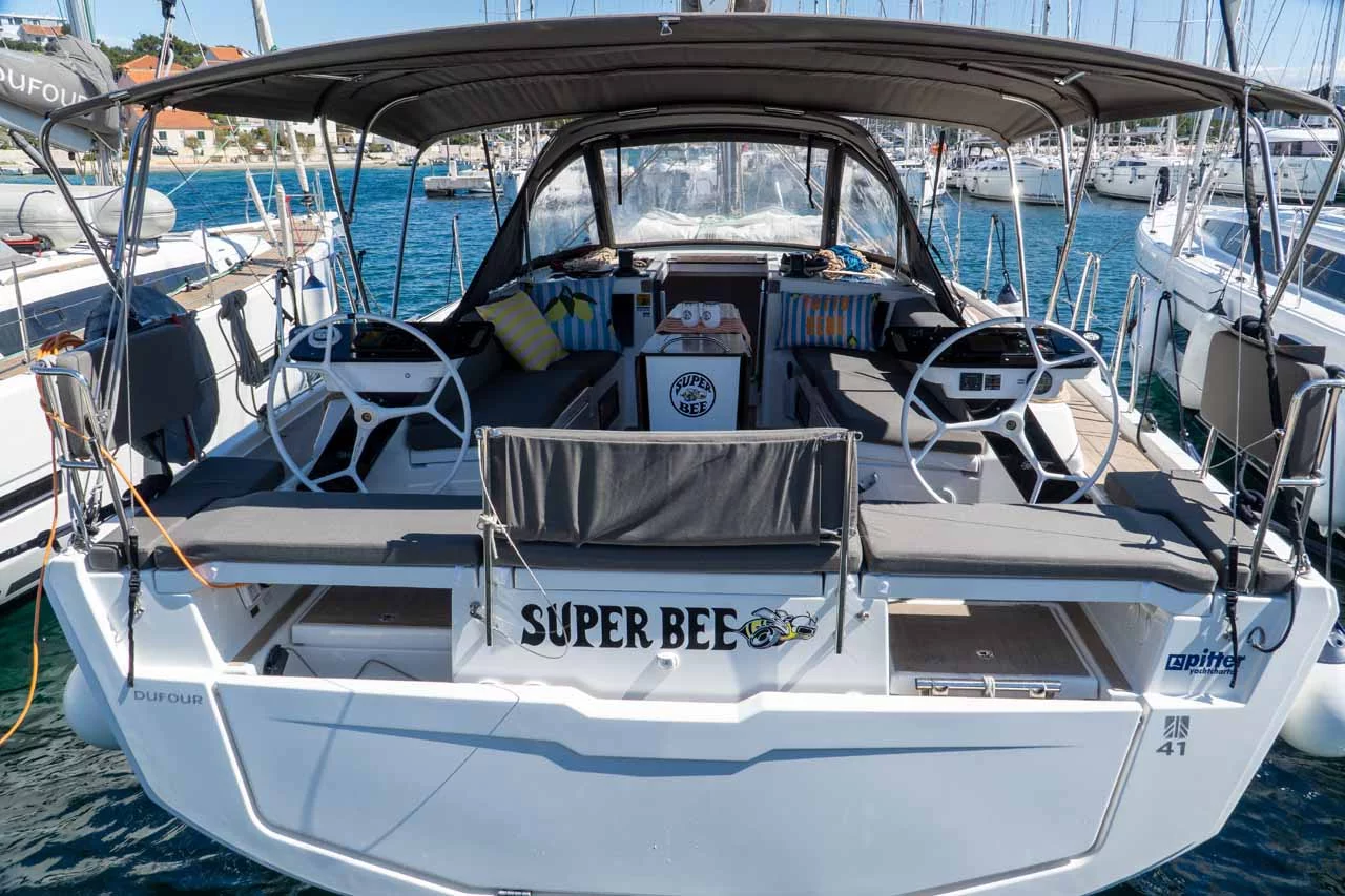 Dufour 41 - 3 cab. (Super Bee)  - 0