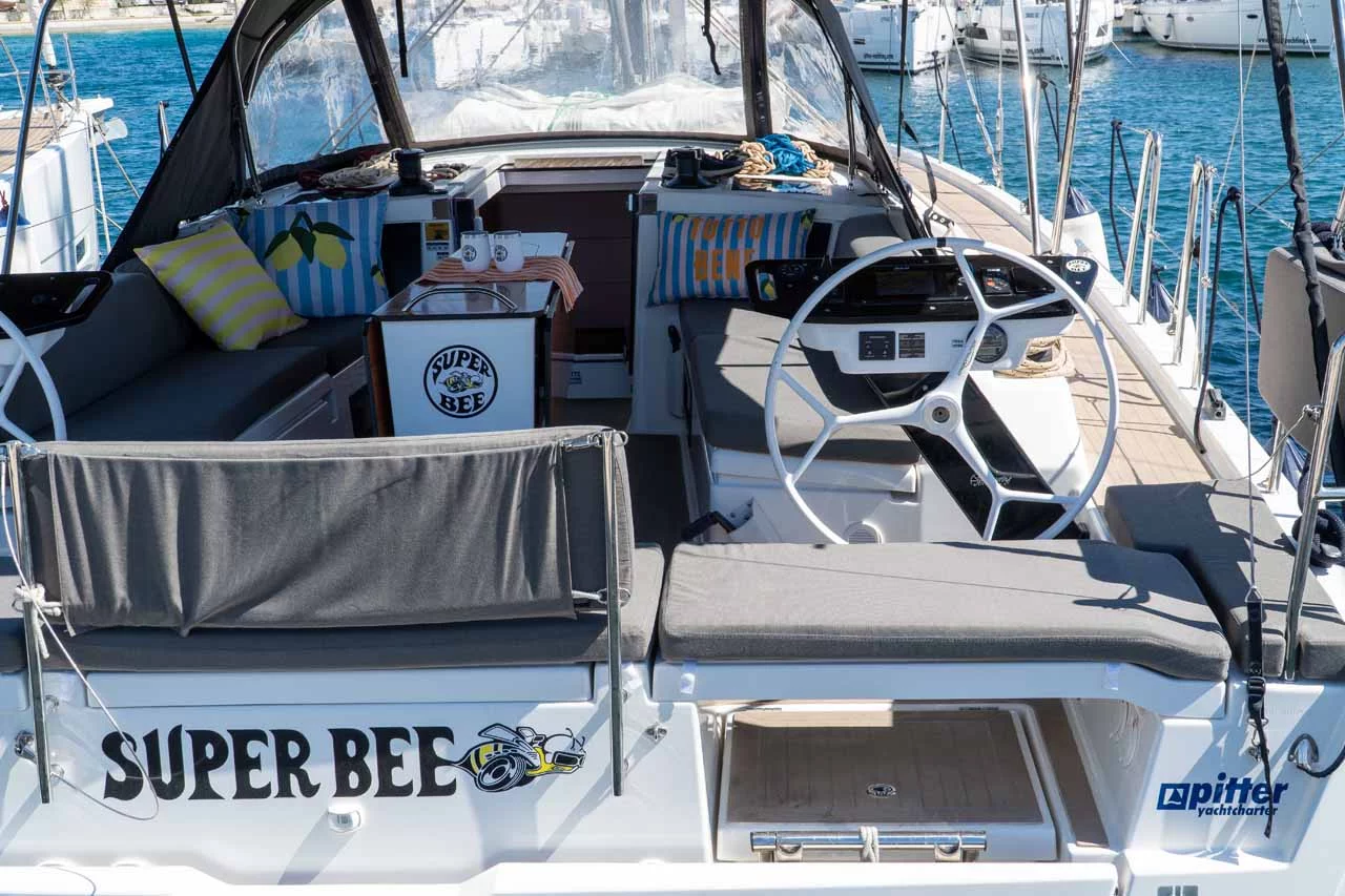 Dufour 41 - 3 cab. (Super Bee)  - 3