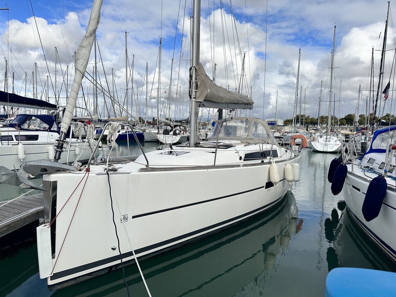 Photo #6 - Dufour 310 GL (Escapade II) in La Rochelle - 38585