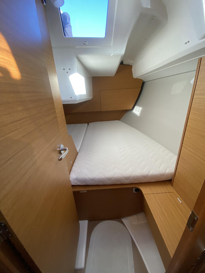 Photo #18 - Dufour 310 GL (Escapade II) in La Rochelle - 38585