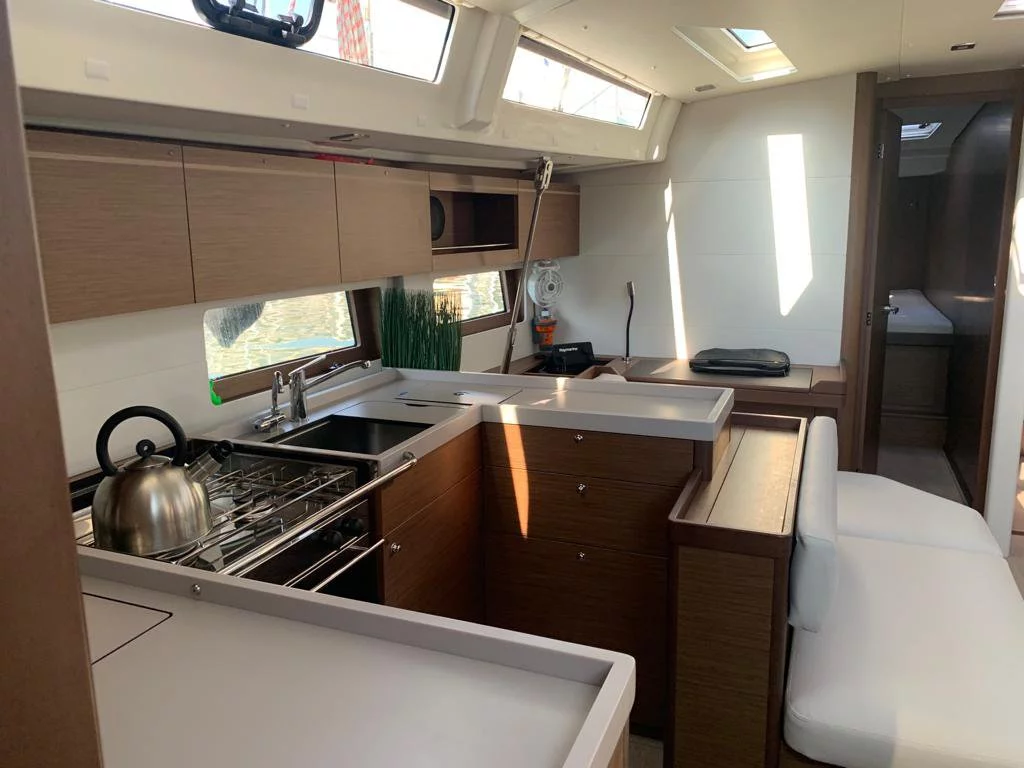 Oceanis 51.1 - 5 + 1 cab. (Olga)  - 11