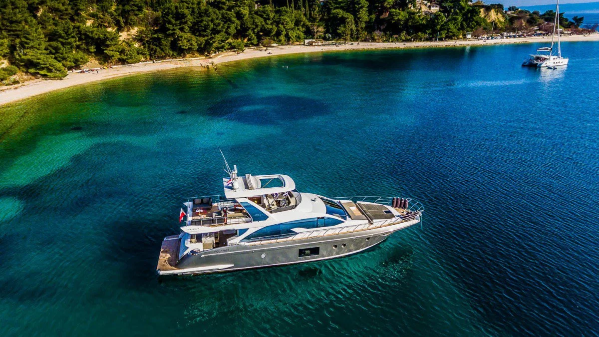 Azimut 66 - 4 + 1 cab. (MY My Karat II)  - 2