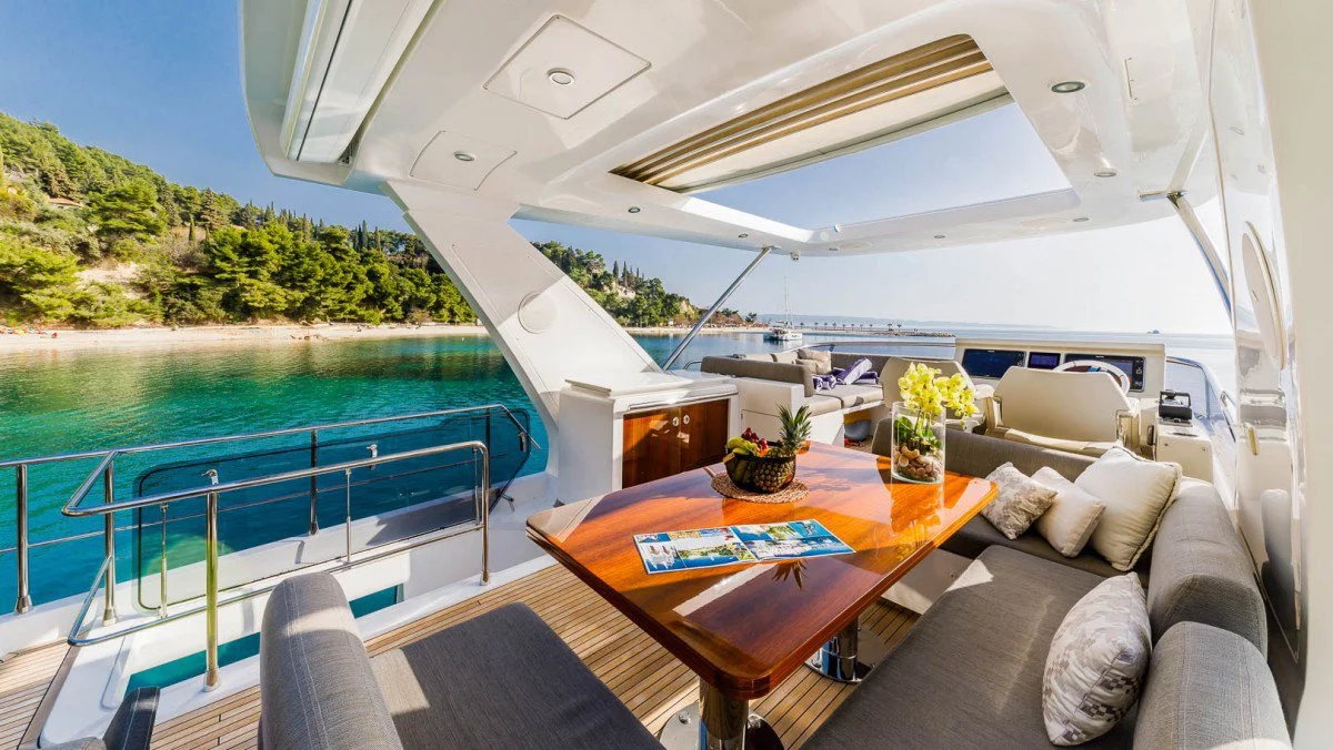 Azimut 66 - 4 + 1 cab. (MY My Karat II)  - 16