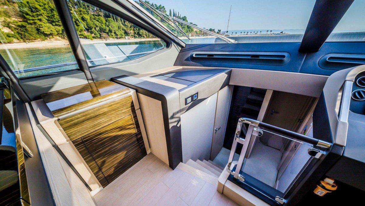 Photo #28 - Azimut 66 - 4 + 1 cab. (MY My Karat II) en Kastela - 38639
