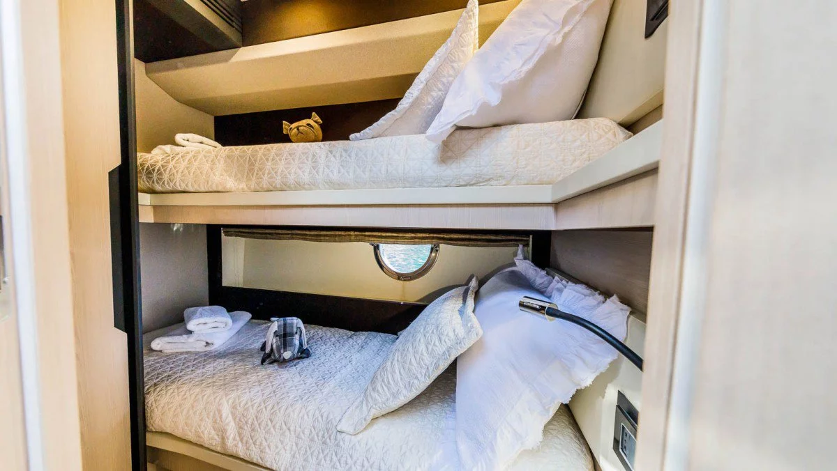 Azimut 66 - 4 + 1 cab. (MY My Karat II)  - 34