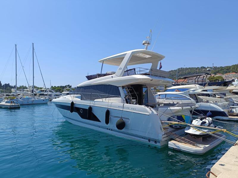 Photo #6 - Prestige 590 Flybridge - 3 + 1 cab. (Tereza) in Split - 38645