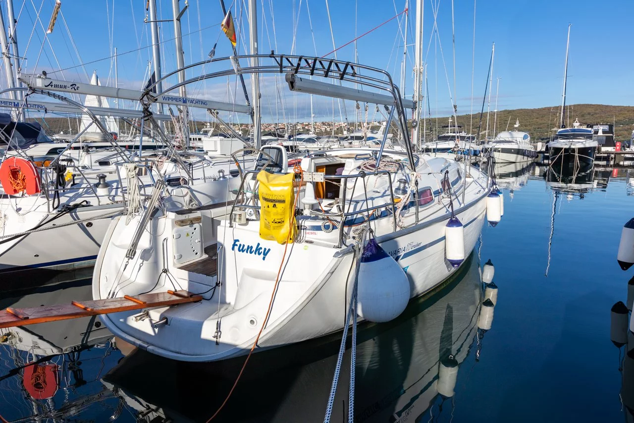 Bavaria 37 Cruiser (Funky)  - 5