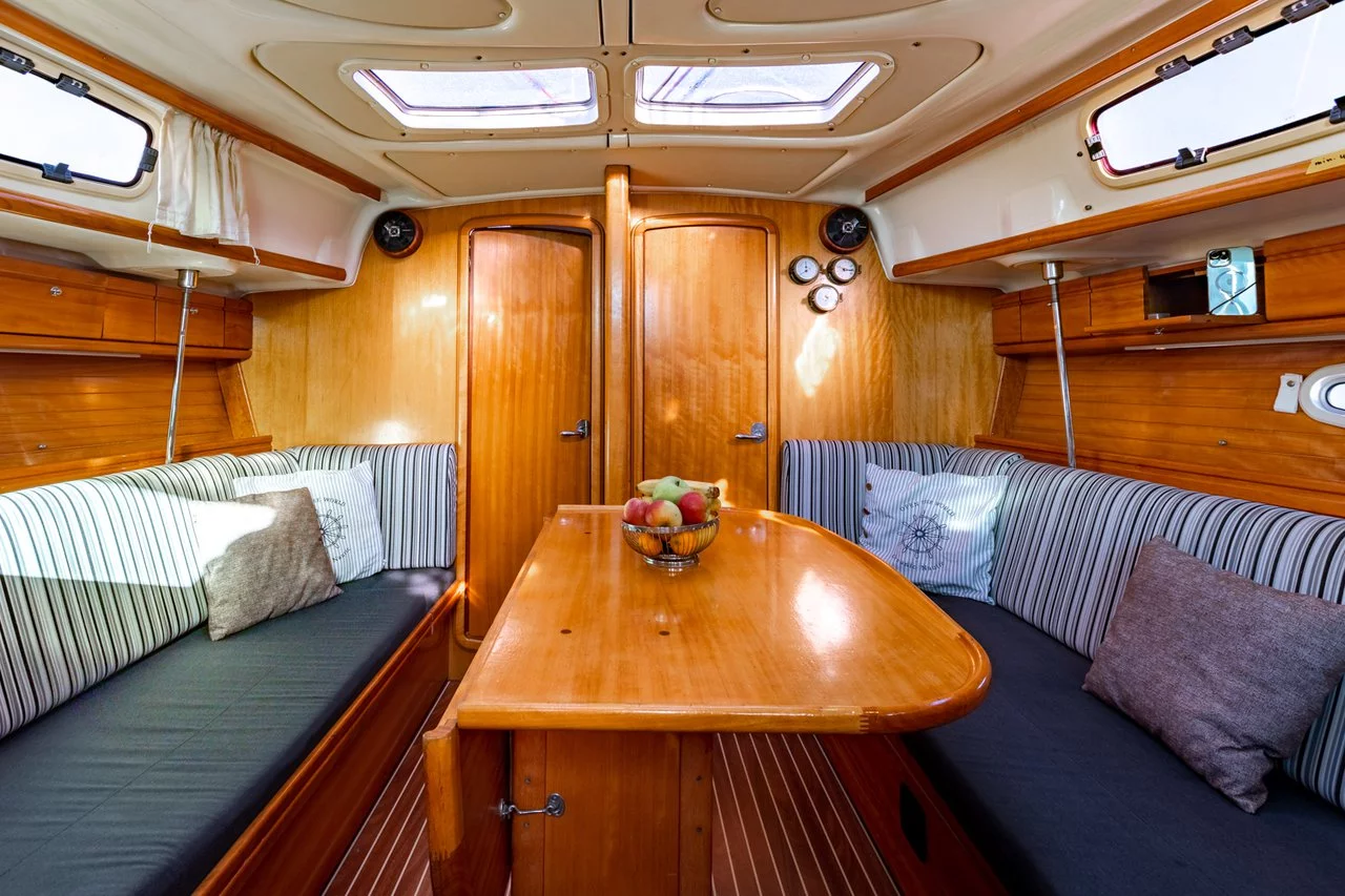Bavaria 37 Cruiser (Funky)  - 9