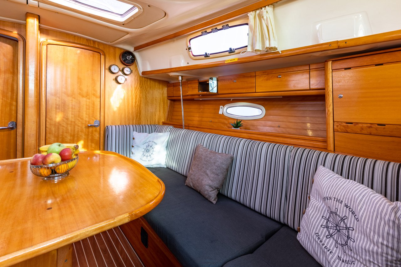 Photo #11 - Bavaria 37 Cruiser (Funky) in Krk - 38657