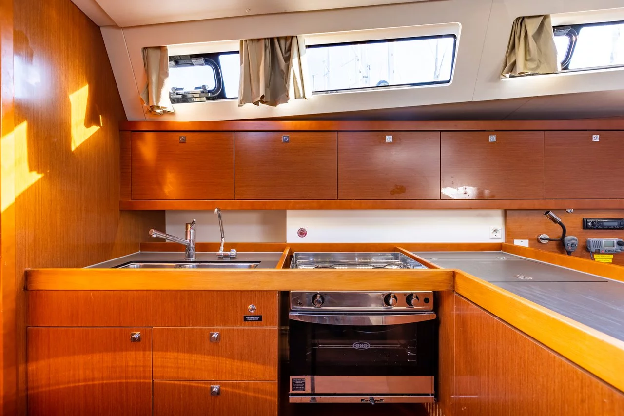 Oceanis 41.1 (Buddy)  - 9