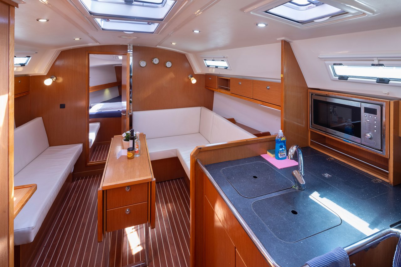 Photo #10 - Bavaria Cruiser 36 (Ionio) in Lefkada - 38709