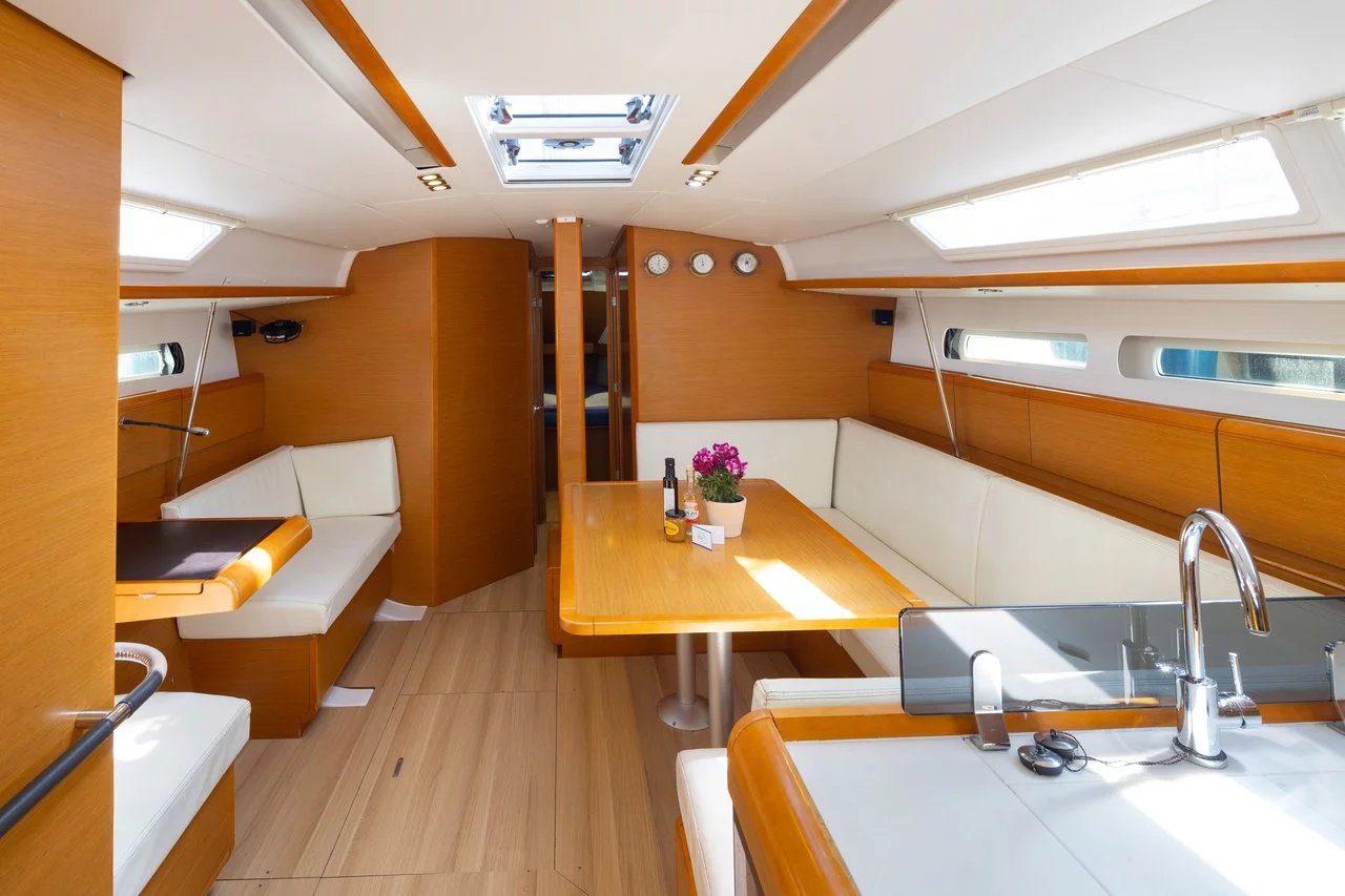 Sun Odyssey 439 (Kalypso)  - 15