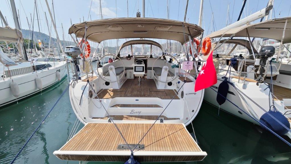 Photo #1 - Bavaria Cruiser 46 - 4 cab. (Berry) en Fethiye - 38716
