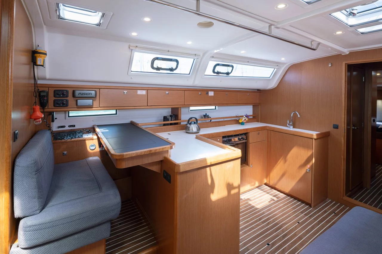 Bavaria Cruiser 51 (Roxane)  - 13