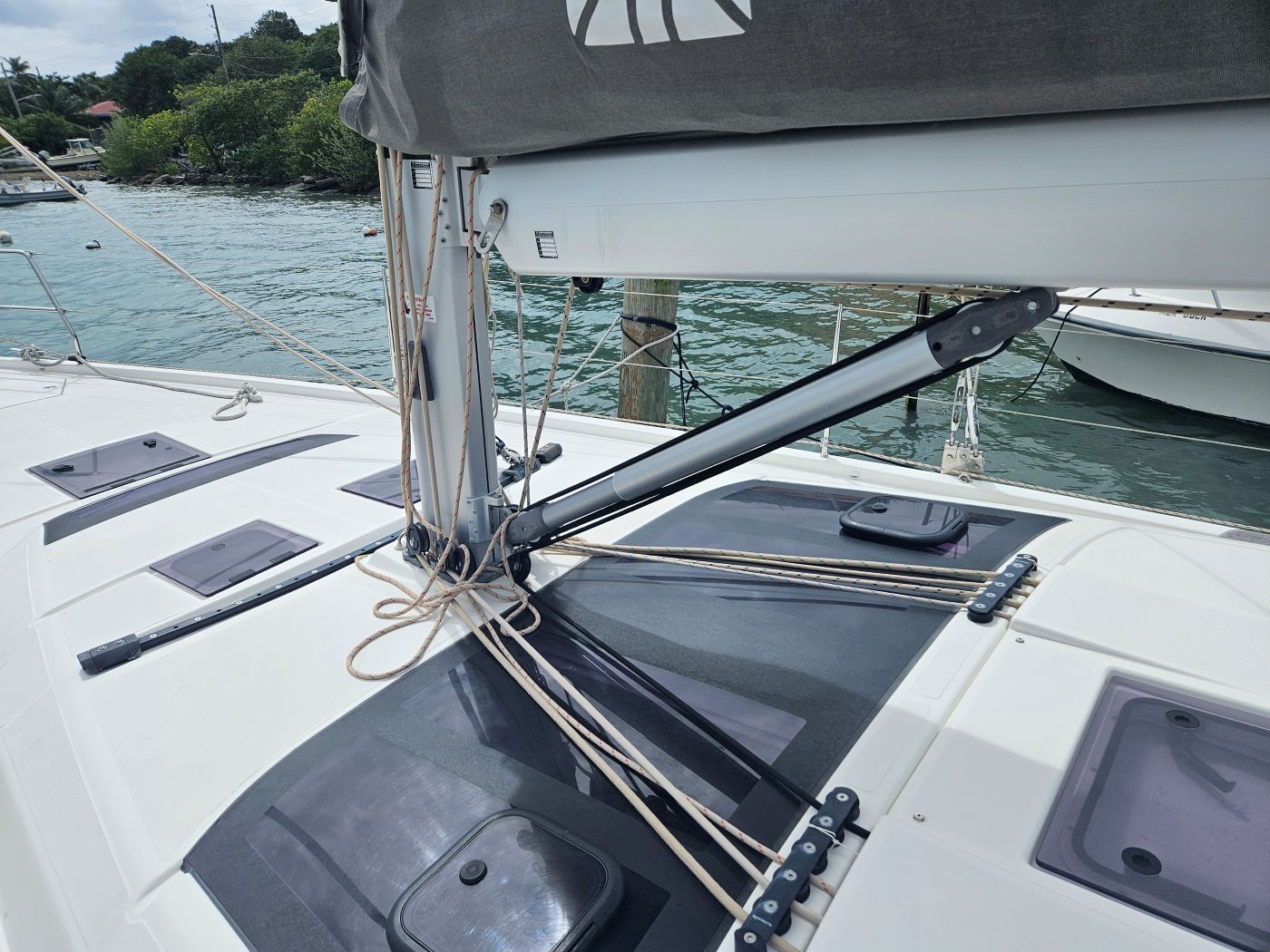 Dufour 430 — photo 7