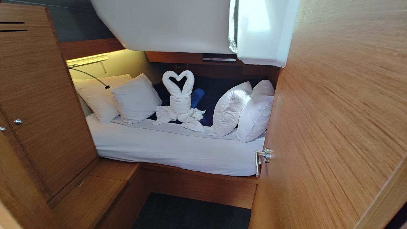 Dufour 430 — photo 17