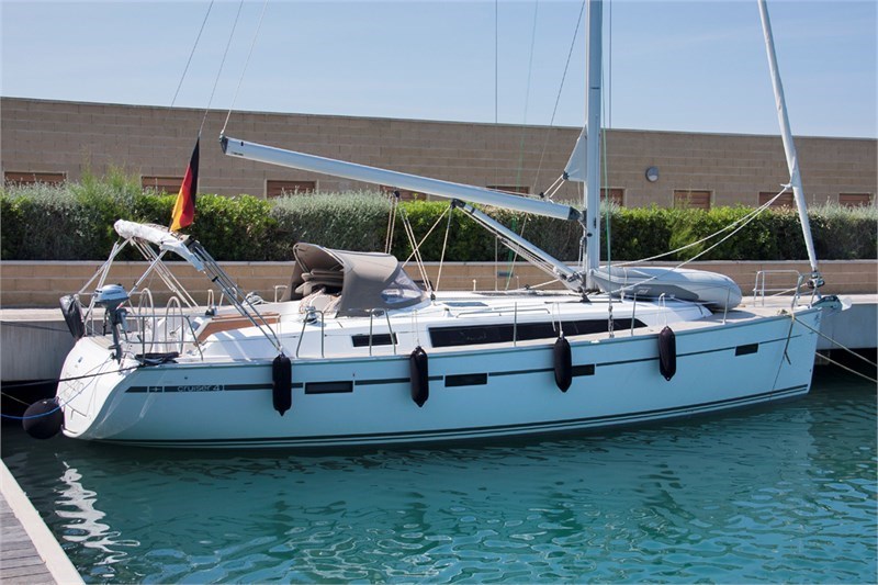 Photo #1 - Bavaria Cruiser 41 - 3 cab. (Barbera) in Trogir - 38735