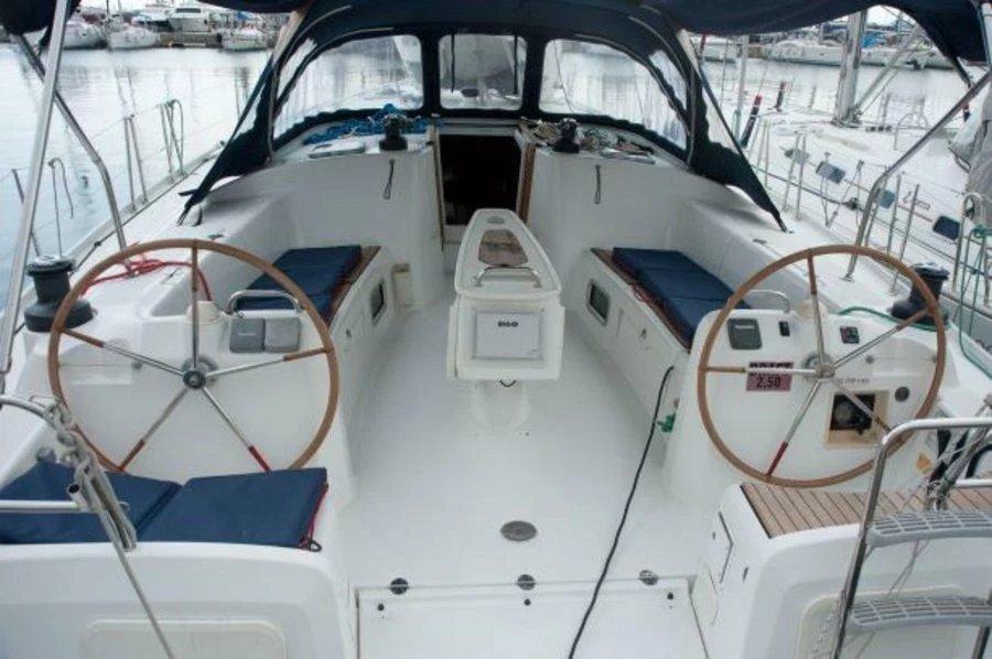 Cyclades 50.5 - 5 + 1 cab. (Azzuro)  - 11