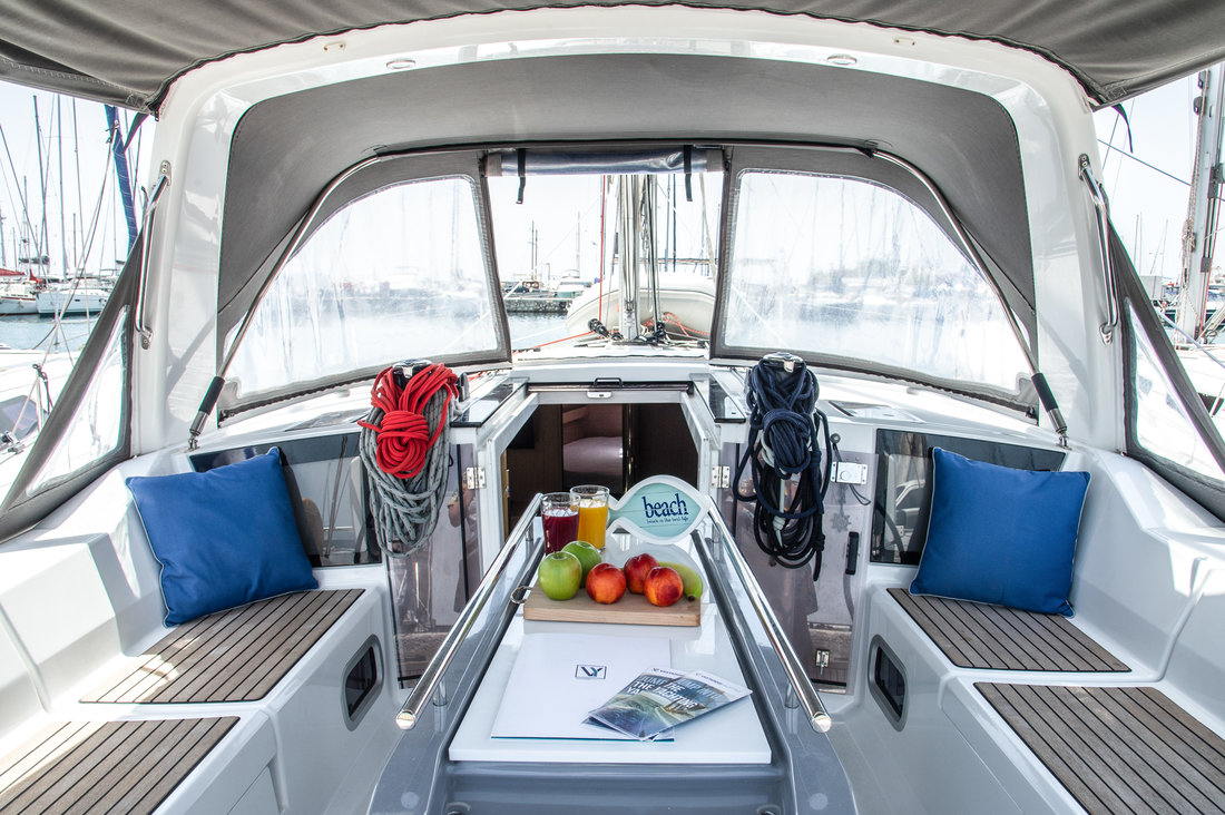 Photo #3 - Oceanis 41.1 (Felice) en Atenas - 38748