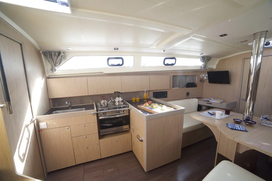 Oceanis 41.1 (Felice)  - 14