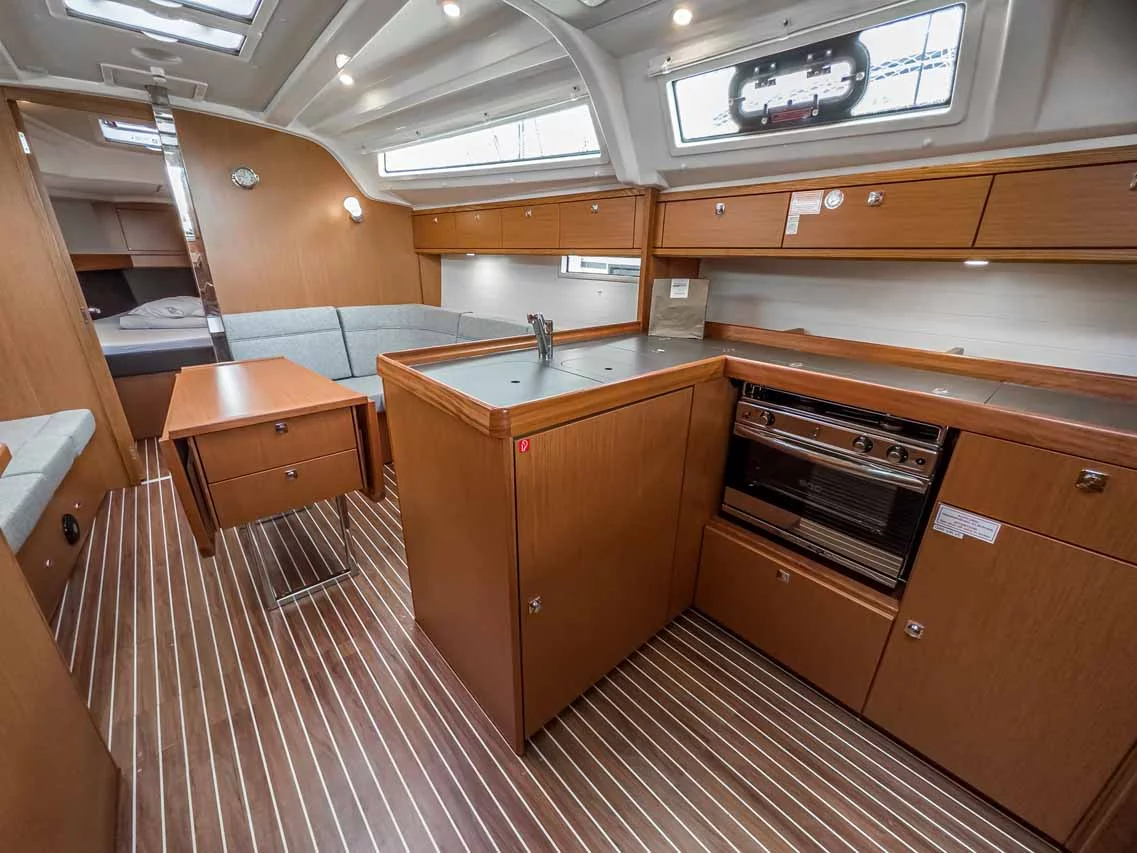 Bavaria Cruiser 37 - 3 cab. (Scala)  - 6