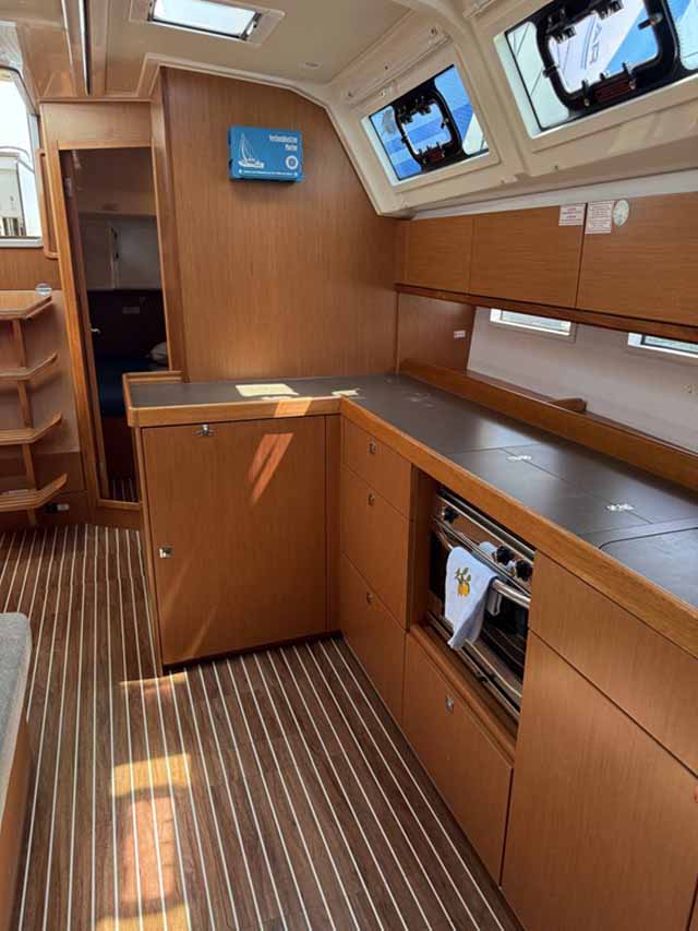 Photo #13 - Bavaria Cruiser 46 - 4 cab. (Zerberus) in Palma - 38773