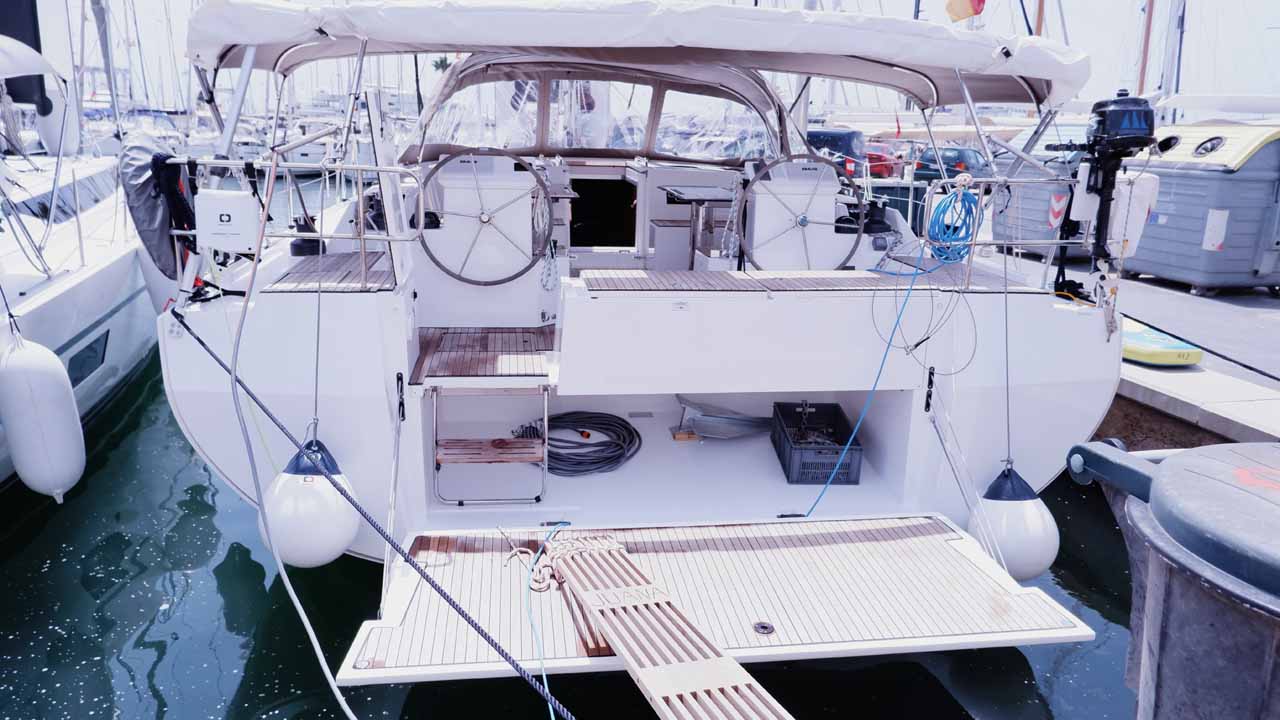 Photo #1 - Bavaria C50 Style - 5 + 1 cab. (Juana) en Palma - 38774