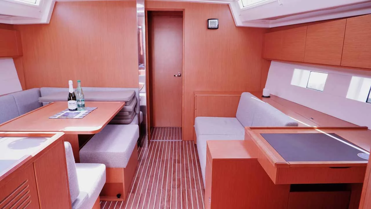 Bavaria C50 Style - 5 + 1 cab. (Juana)  - 8