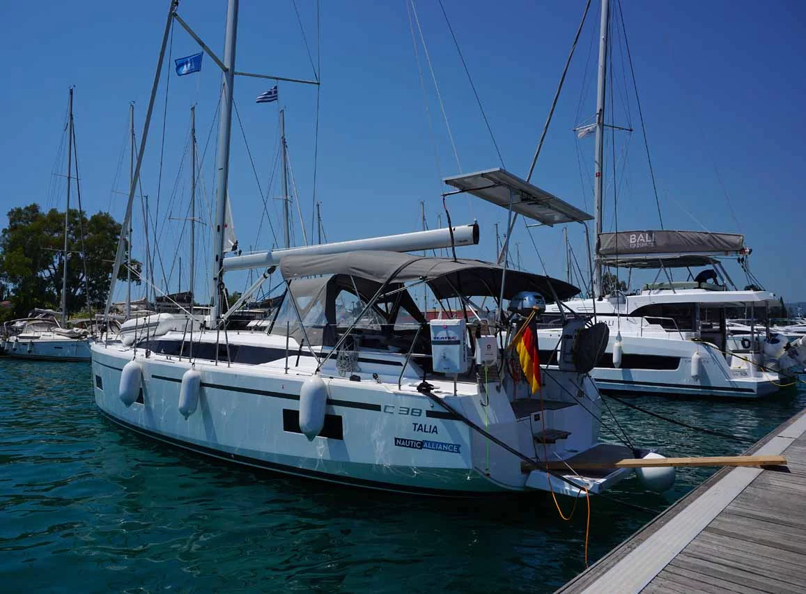 Bavaria C38 (Talia)  - 2