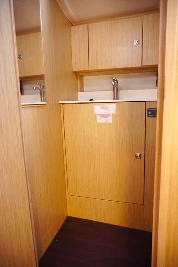 Photo #19 - Bavaria C38 (Elaia) en Corfou - 38782