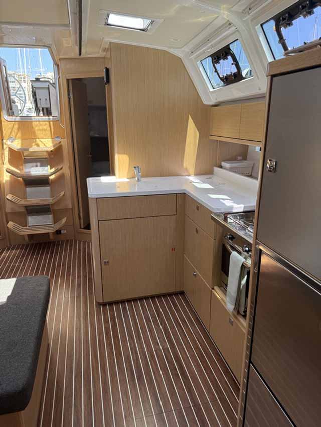 Photo #9 - Bavaria Cruiser 46 Style - 4 cab. (Casandra) in Palma - 38783