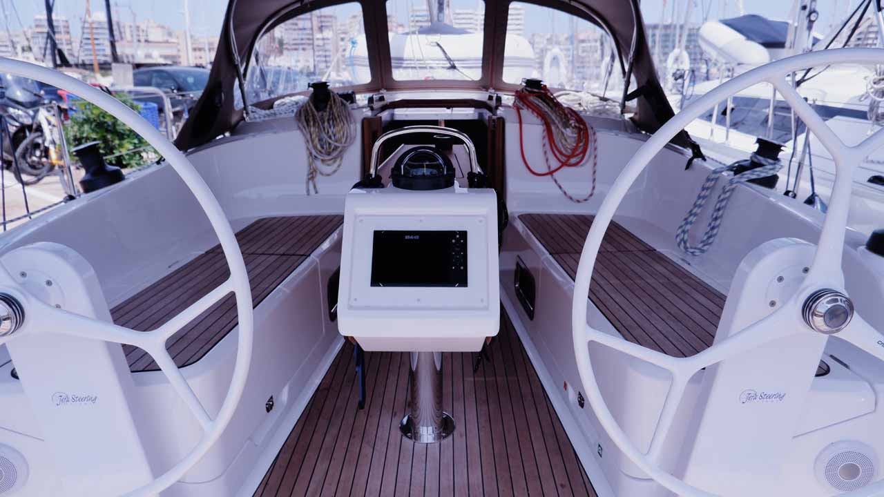 Photo #4 - Bavaria Cruiser 37 - 3 cab. (Paloma) en Elba - 38788
