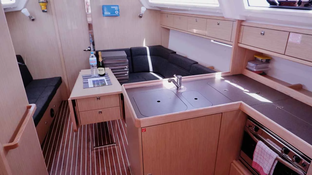 Bavaria Cruiser 37 - 3 cab. (Paloma)  - 8