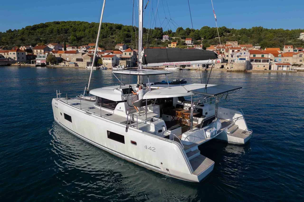 Lagoon 42 - 4 + 2 cab. (Mare Sunce)  - 5